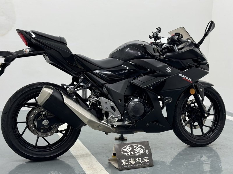 二手豪爵铃木GSX250R