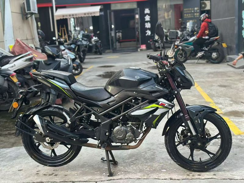 二手贝纳利红宝龙 TNT150i