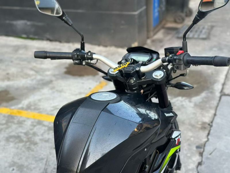 二手贝纳利红宝龙 TNT150i