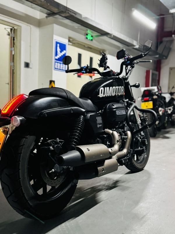 二手QJMOTOR闪300