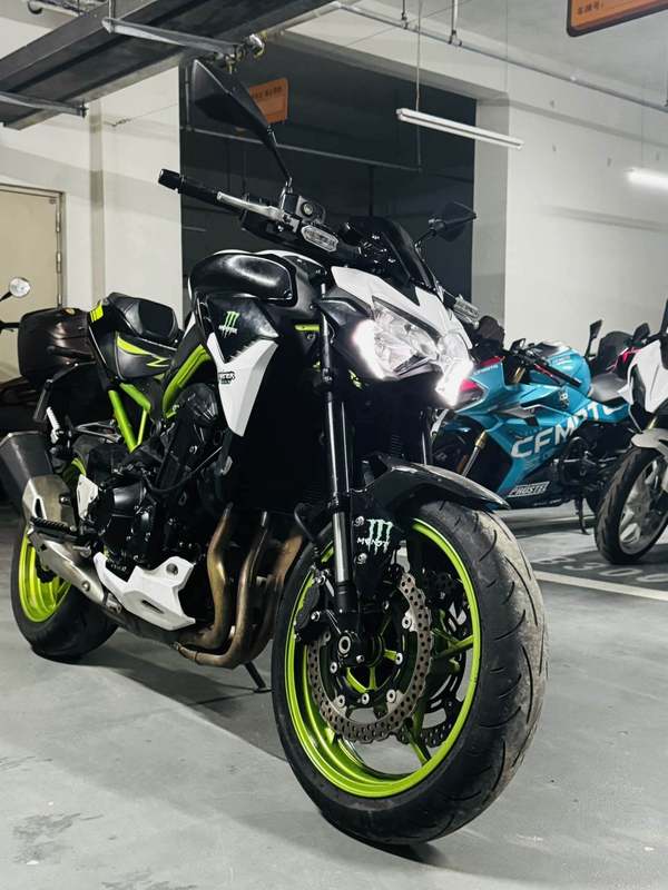 二手川崎Z900