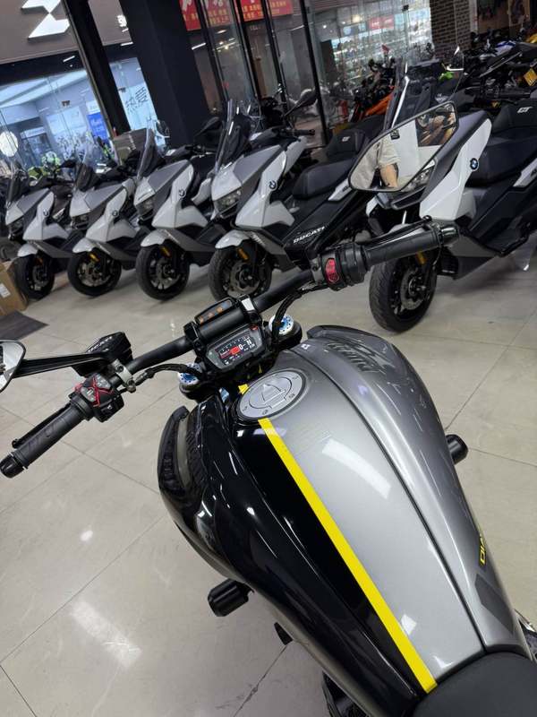 二手杜卡迪Diavel 