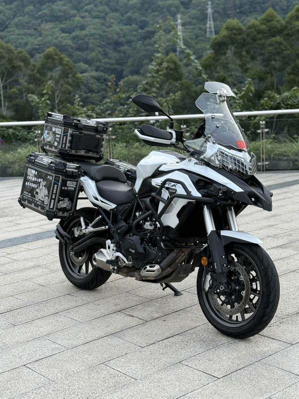 二手贝纳利金鹏 TRK502