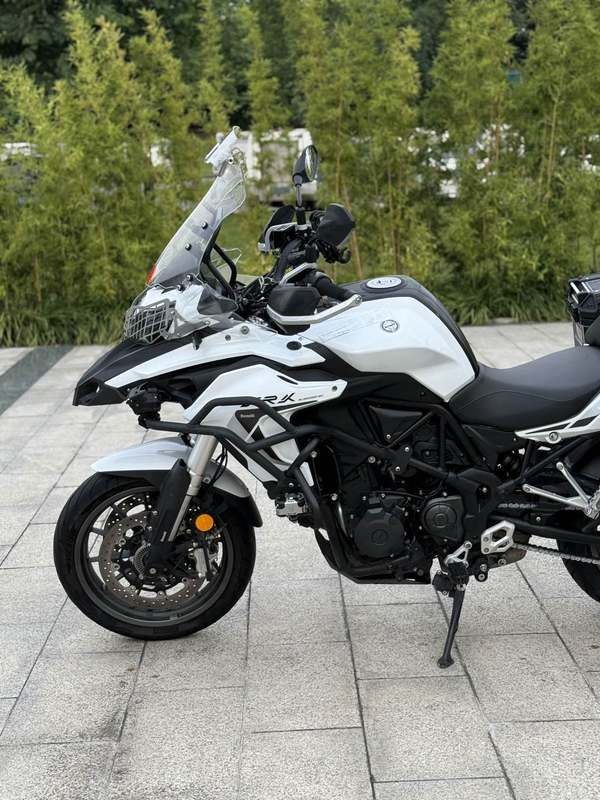 二手贝纳利金鹏 TRK502
