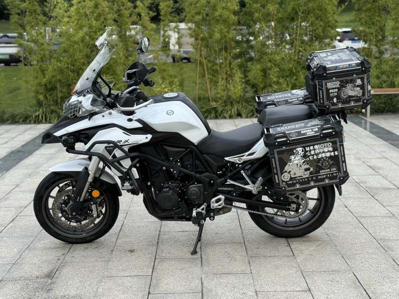 二手贝纳利金鹏 TRK502