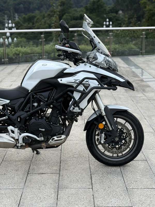 二手贝纳利金鹏 TRK502