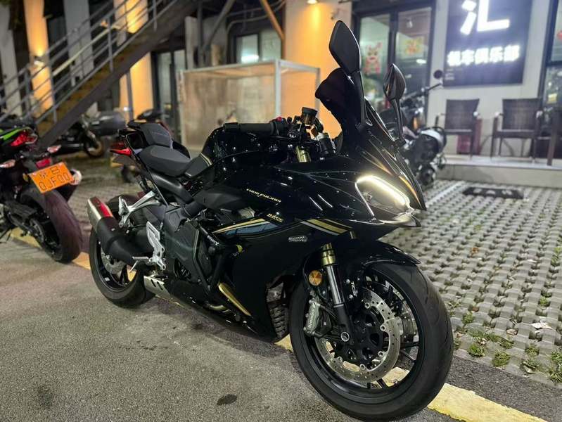 二手QJMOTOR赛800