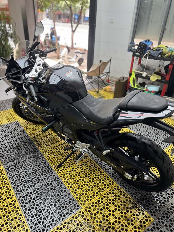 二手赛科龙RC250