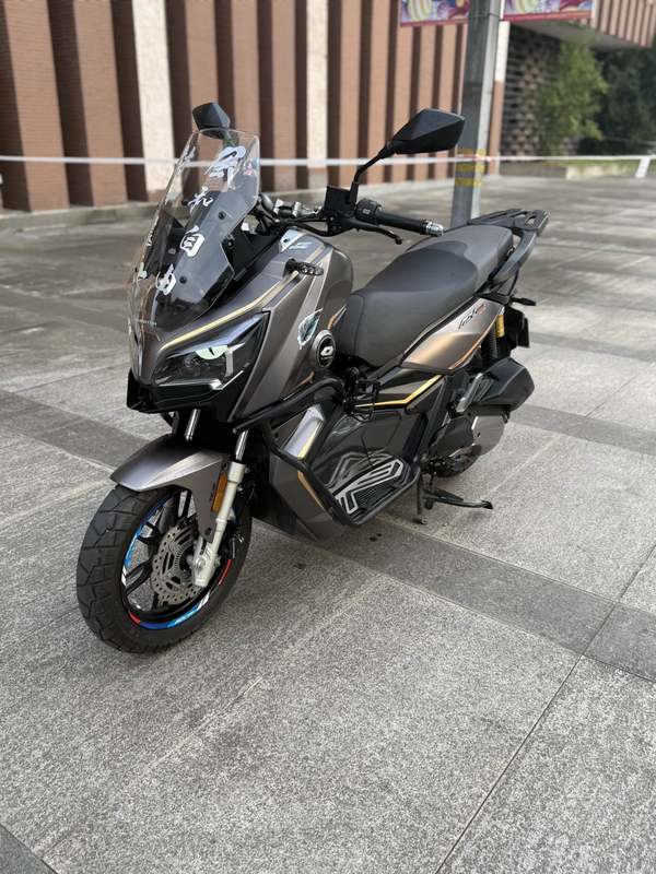 二手QJMOTOR鸿150ADV