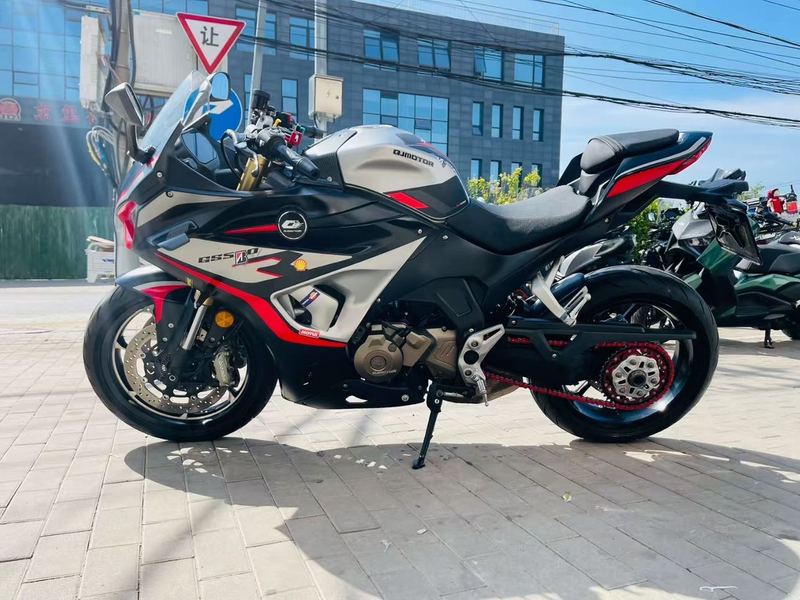 二手QJMOTOR赛550S