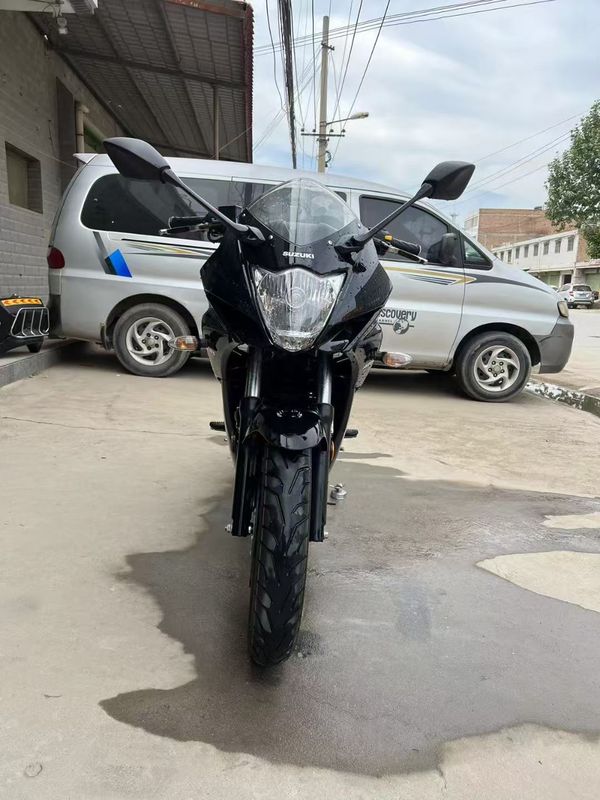 二手济南铃木极客飒 Gixxer 155