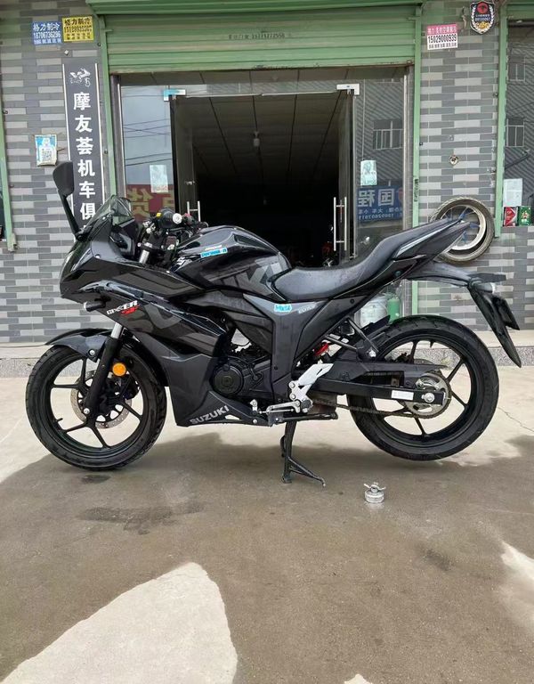二手济南铃木极客飒 Gixxer 155