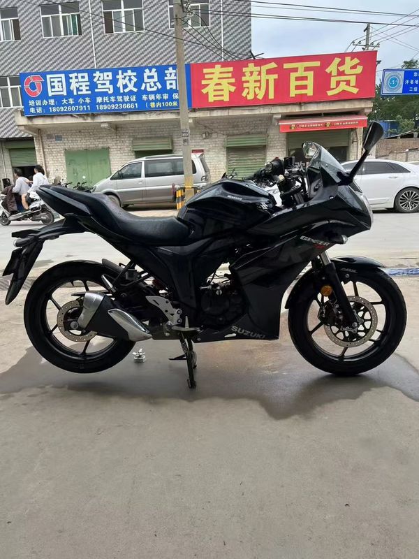 二手济南铃木极客飒 Gixxer 155