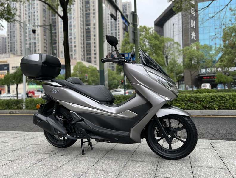 二手豪爵UHR150