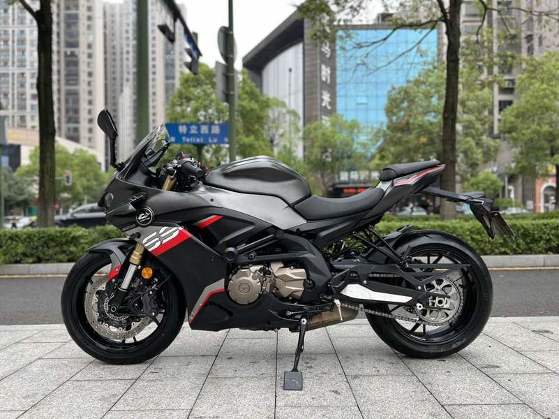 二手QJMOTOR赛600
