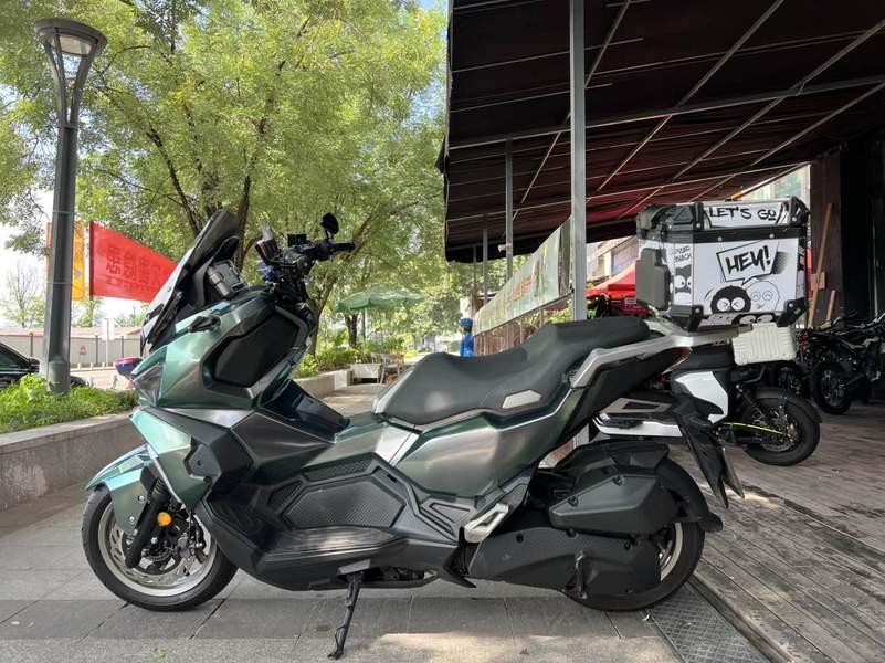 二手三阳哈士奇 Husky ADV150