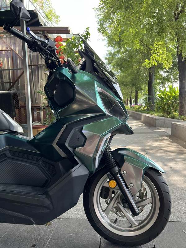 二手三阳哈士奇 Husky ADV150