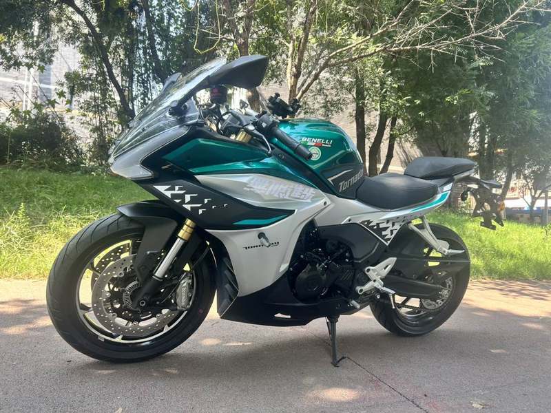 二手贝纳利龙卷风 Tornado 552R