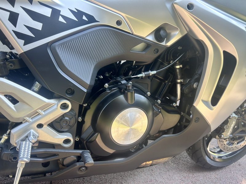 二手贝纳利龙卷风 Tornado 552R