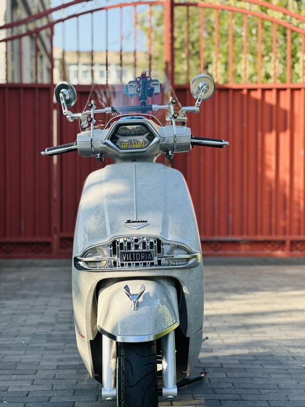 二手维多利亚Sixties 250Si