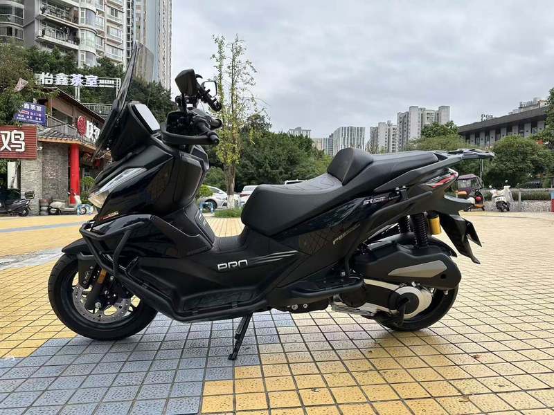 二手无极SR250GT