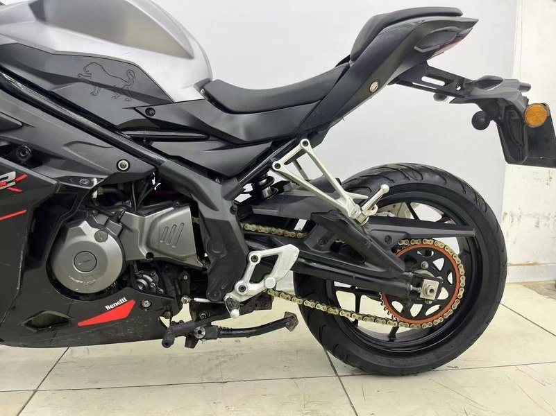 二手贝纳利龙卷风 Tornado 302R