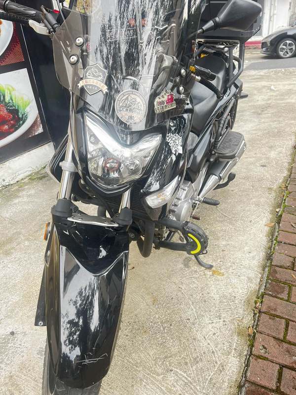 二手豪爵铃木骊驰 GW250