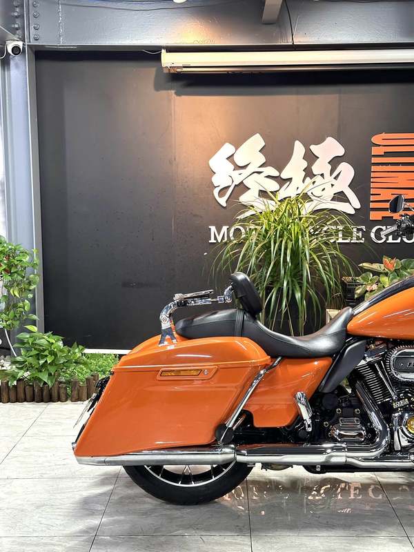 二手哈雷戴维森大道滑翔 Street Glide