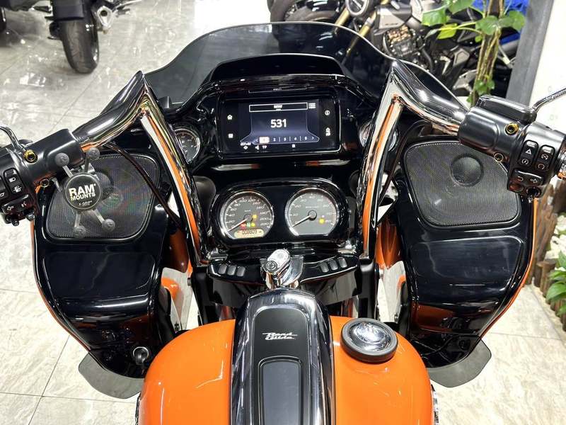二手哈雷戴维森大道滑翔 Street Glide