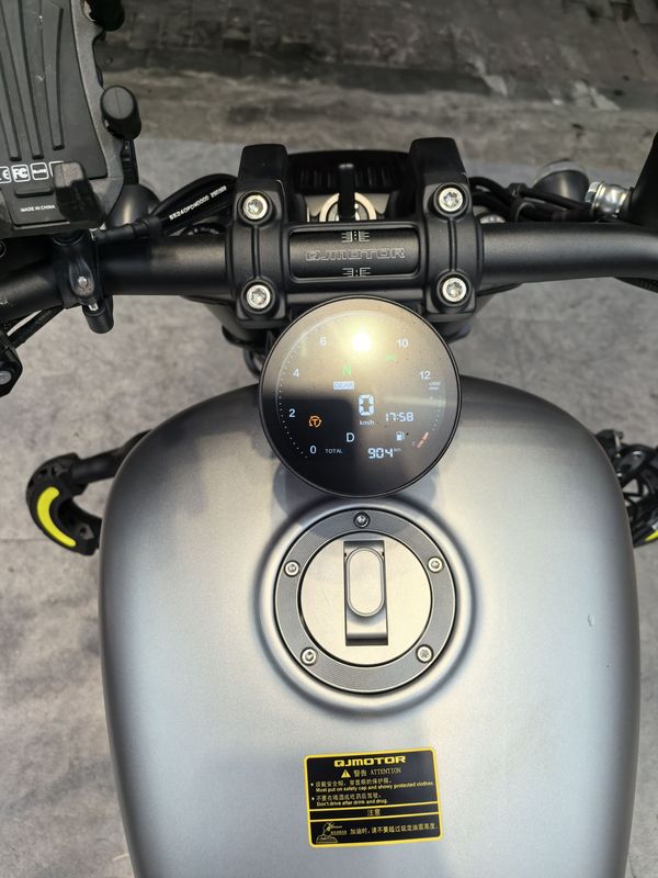 二手QJMOTOR闪250