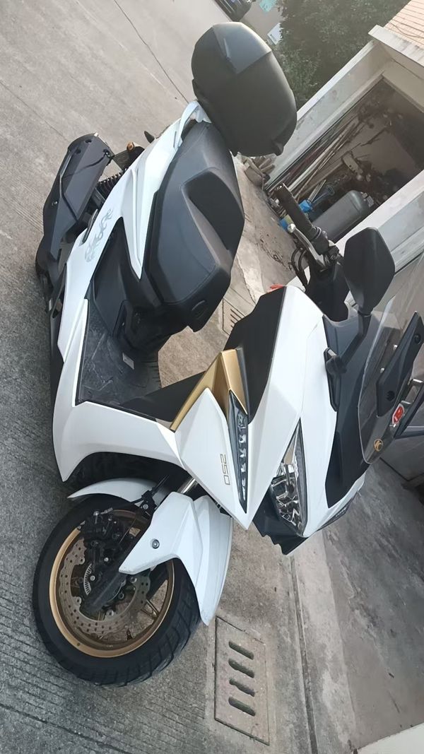 二手光阳赛艇 ST250