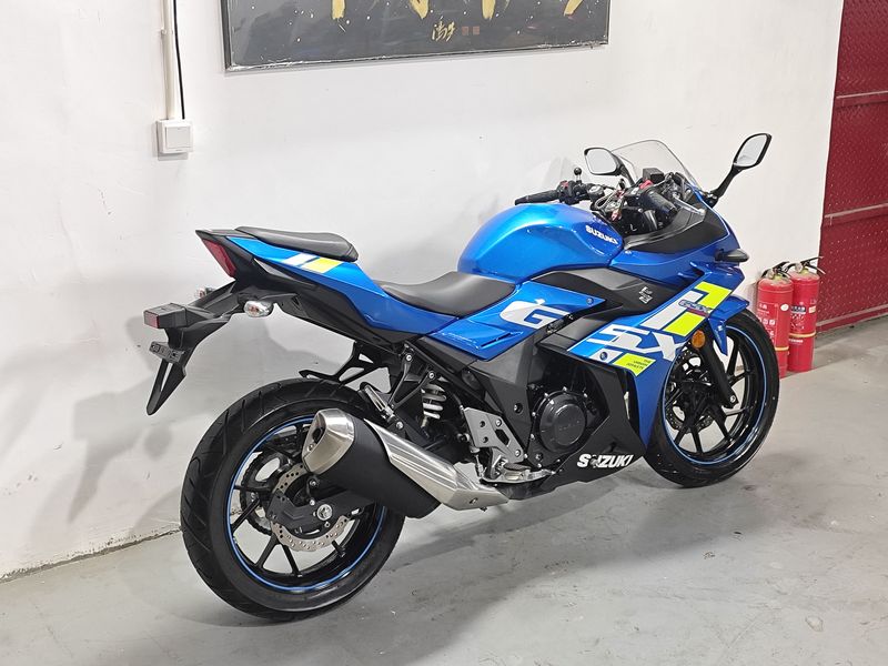 二手豪爵铃木GSX250R