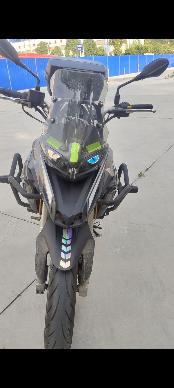 二手贝纳利金鹏 TRK251