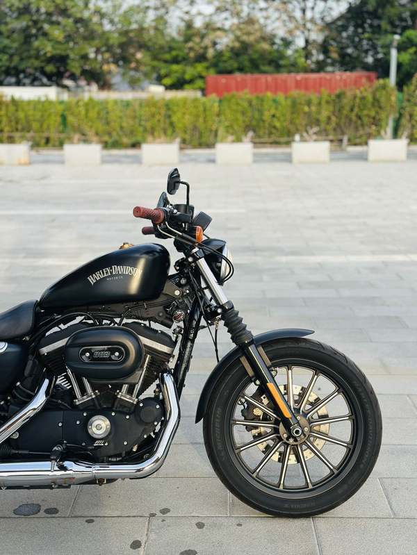 二手哈雷戴维森Iron883 硬汉