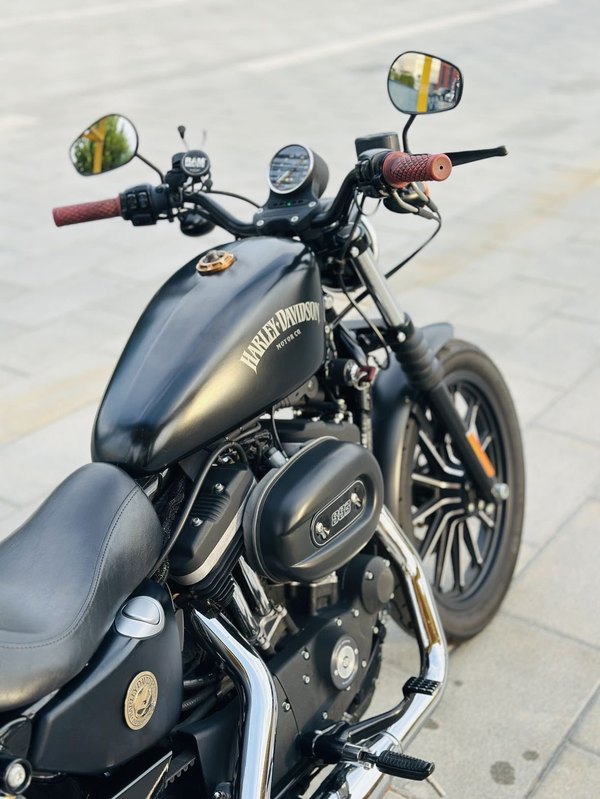 二手哈雷戴维森Iron883 硬汉