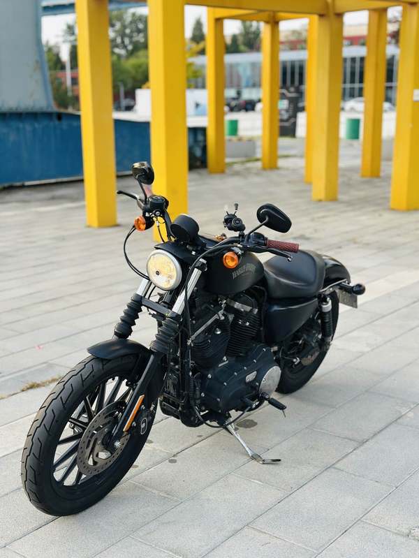 二手哈雷戴维森Iron883 硬汉