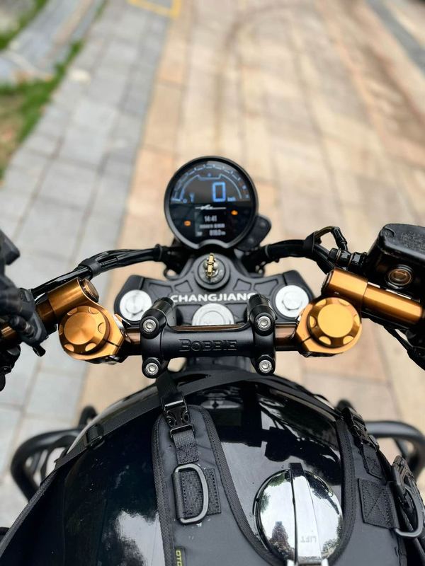 二手长江Bobbie III 700i