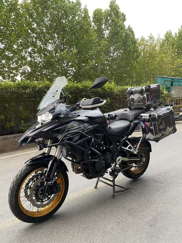 二手贝纳利TRK552