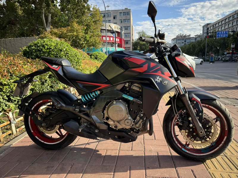 二手春风650NK
