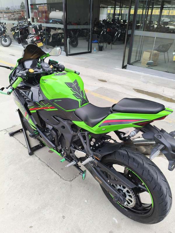 二手川崎ZX-4R
