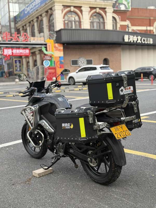 二手五羊本田猛鸷 CB190X