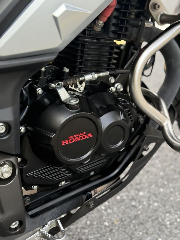 二手五羊本田猛鸷 CB190X