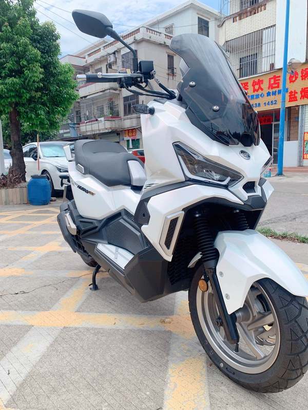 二手三阳哈士奇 Husky ADV150