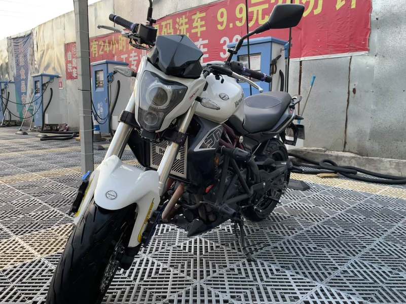 二手贝纳利蓝宝龙BJ300GS