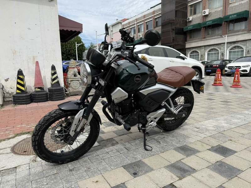 二手五羊本田鸷道 CB190SS