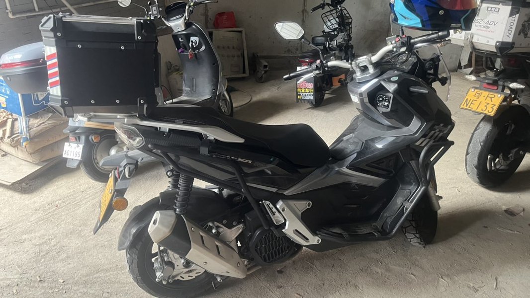 二手布雷斯通极宙 ADV150