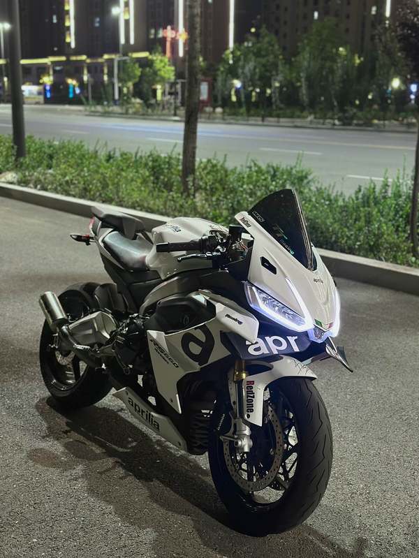 二手阿普利亚RS 660 
