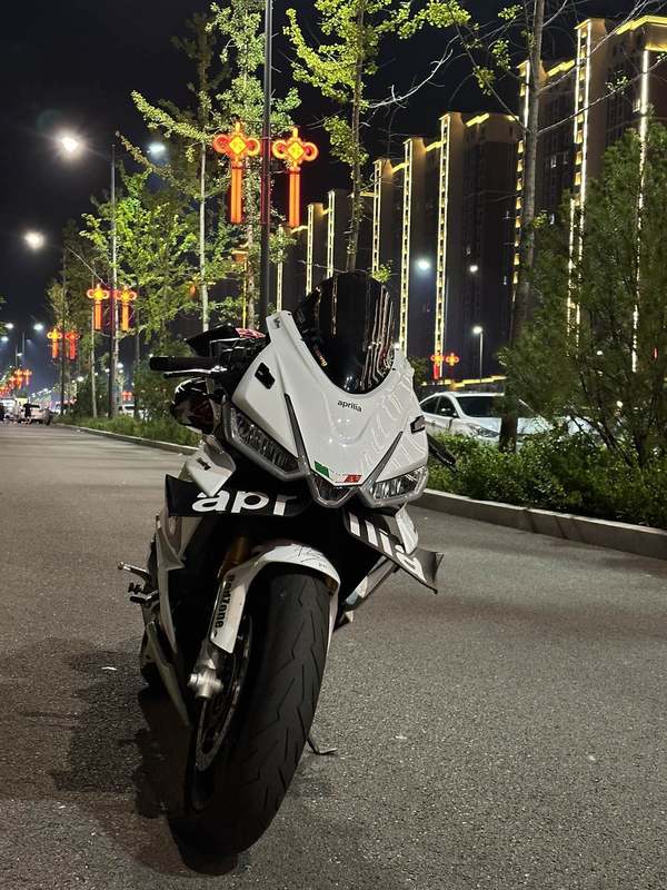二手阿普利亚RS 660 