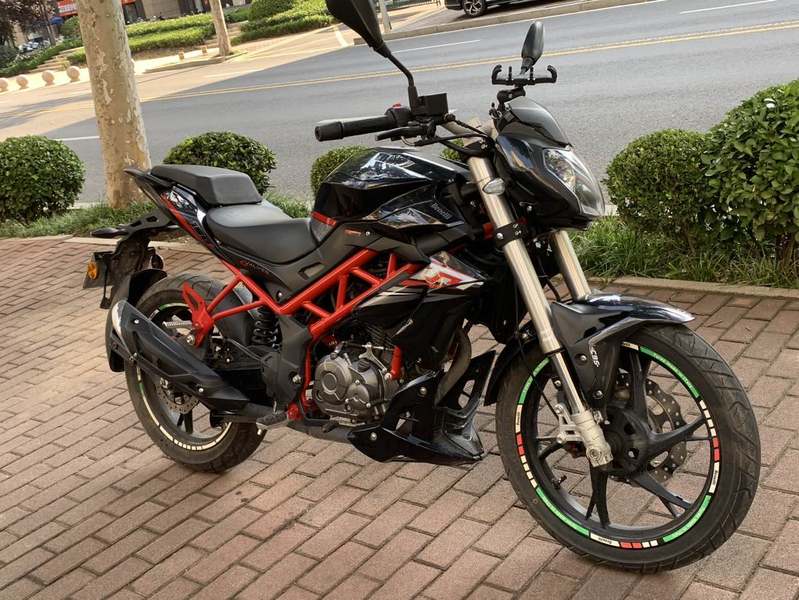 二手贝纳利红宝龙 TNT150i