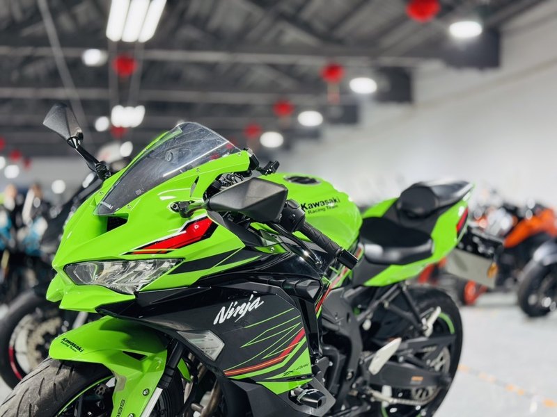 二手川崎ZX-4R
